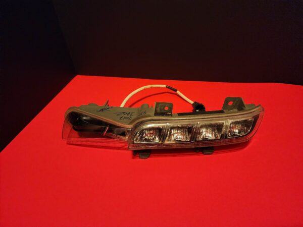 PASSENGER SIDE DRL (DAY RUNNING LIGHT)
