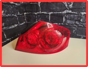 09-13 INFINITI G37 PASSENGER TAIL LIGHT