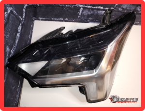 22-24 TOYOTA TUNDRA DRIVERS HEADLIGHT